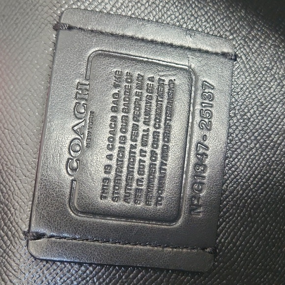 Coach Pebbled leather 2 way bag - Picture 4 of 12